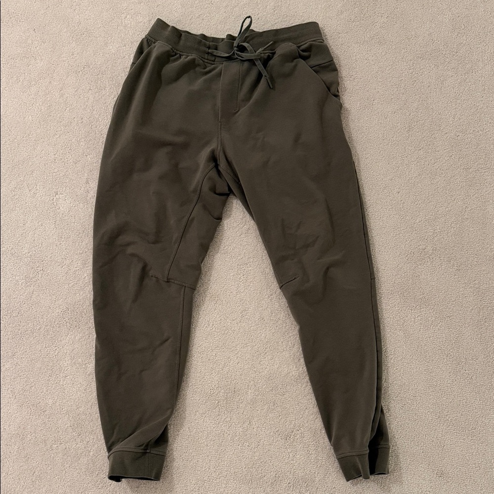 Lululemon Men's Olive Jogger Pants